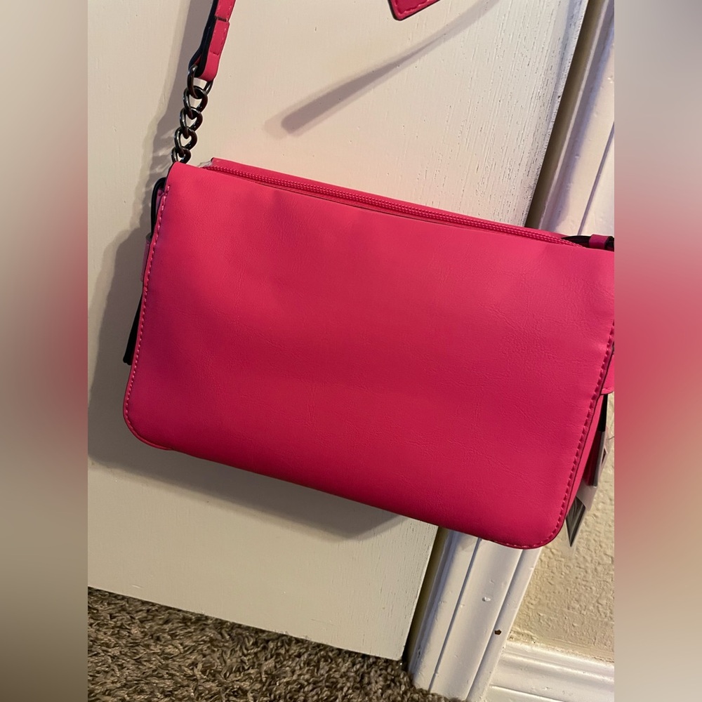 Simply Vera hot pink crossbody purse. Never used